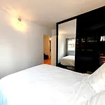 3 Pieces Proche Tour Eiffel