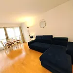 3 Pieces Proche Tour Eiffel