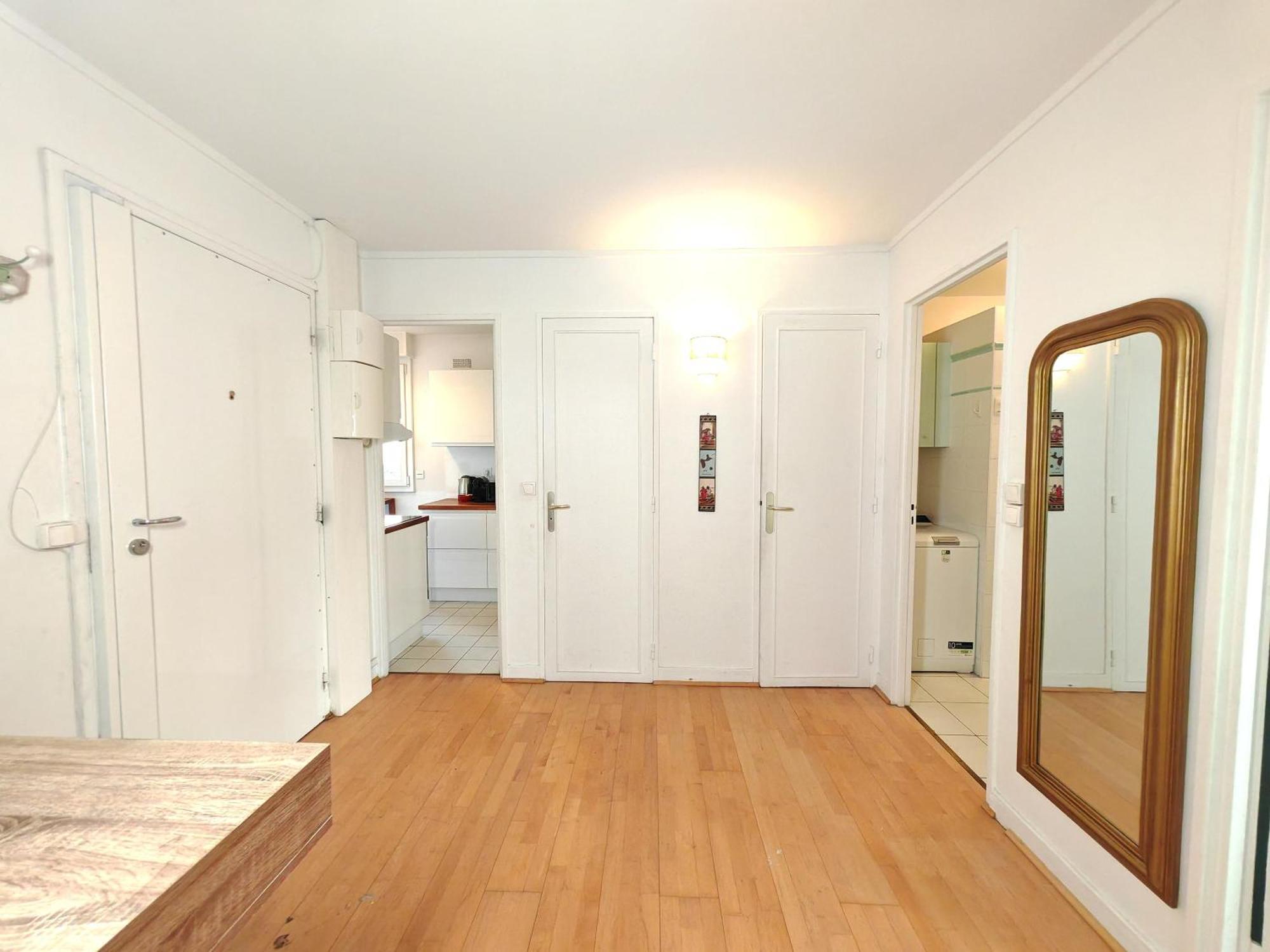 3 Pieces Proche Tour Eiffel Apartment