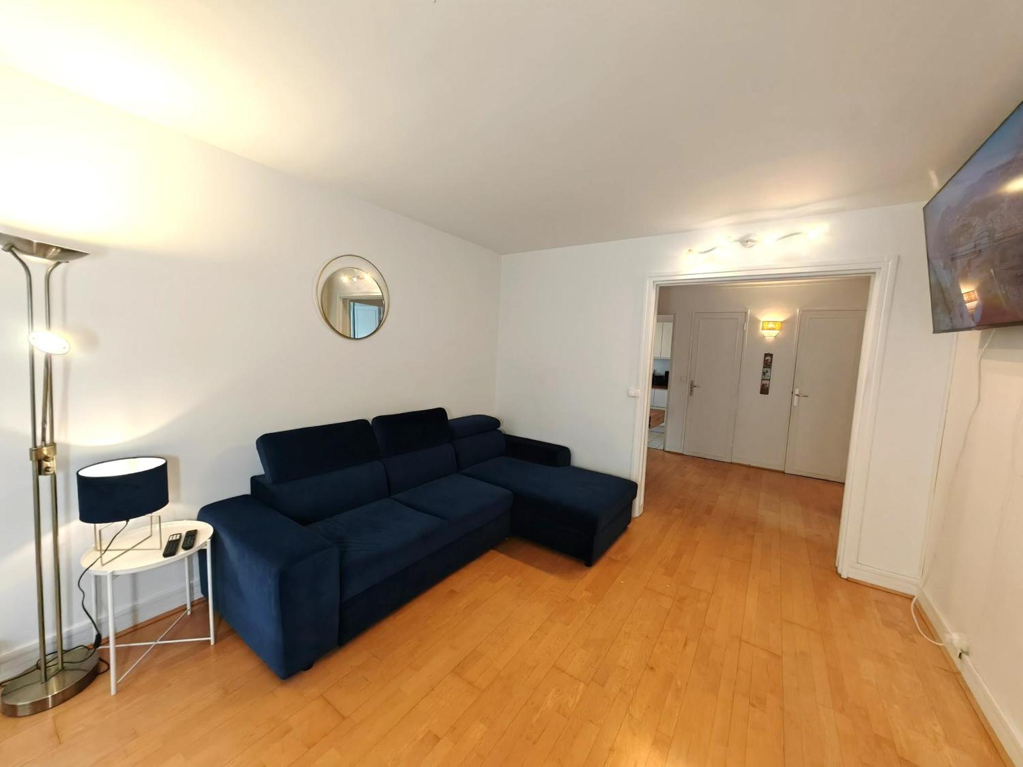 3 Pieces Proche Tour Eiffel *