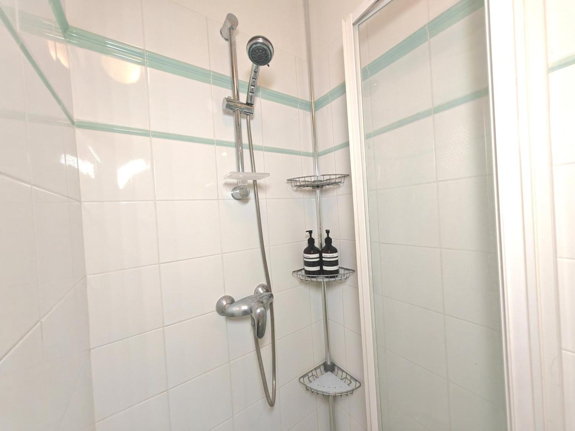 3 Pieces Proche Tour Eiffel Paris